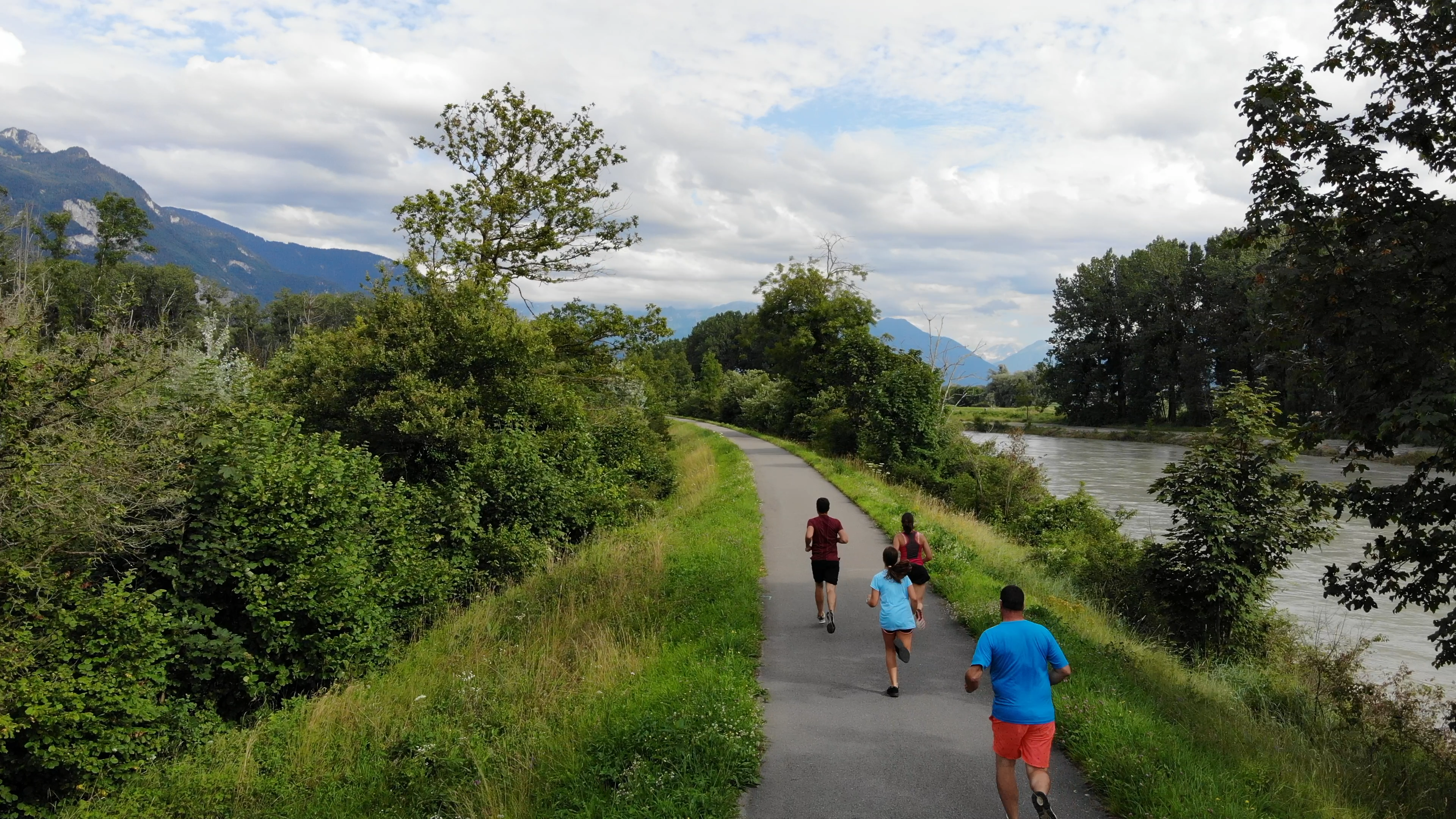 Team au cours du Rhone